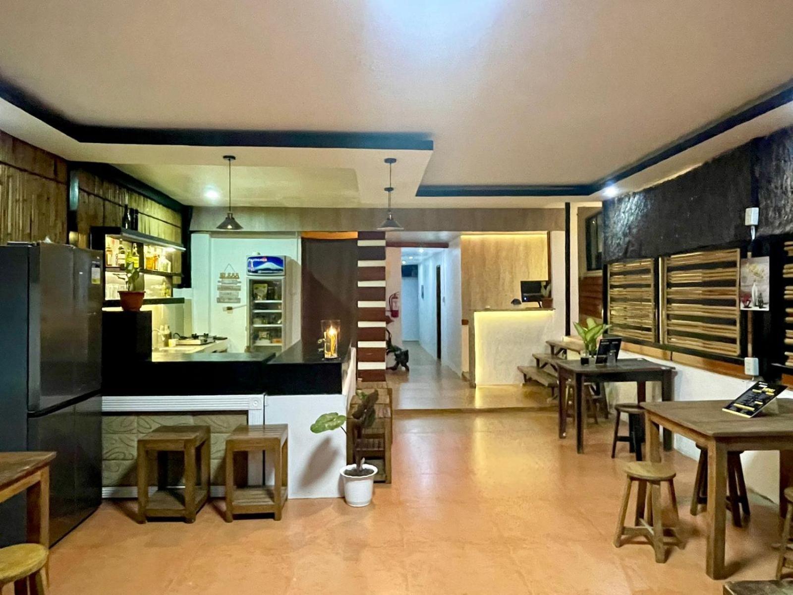 Trail Inn Puerto Princesa Exterior foto